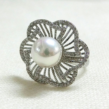 珍珠花朵戒指